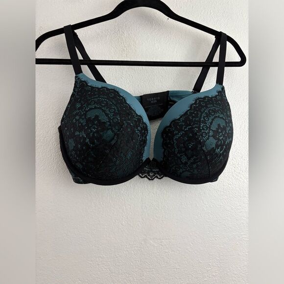 Torrid Eyelash Lace Push-up Plunge blue and black  Bra size 40DD - Picture 2 of 6
